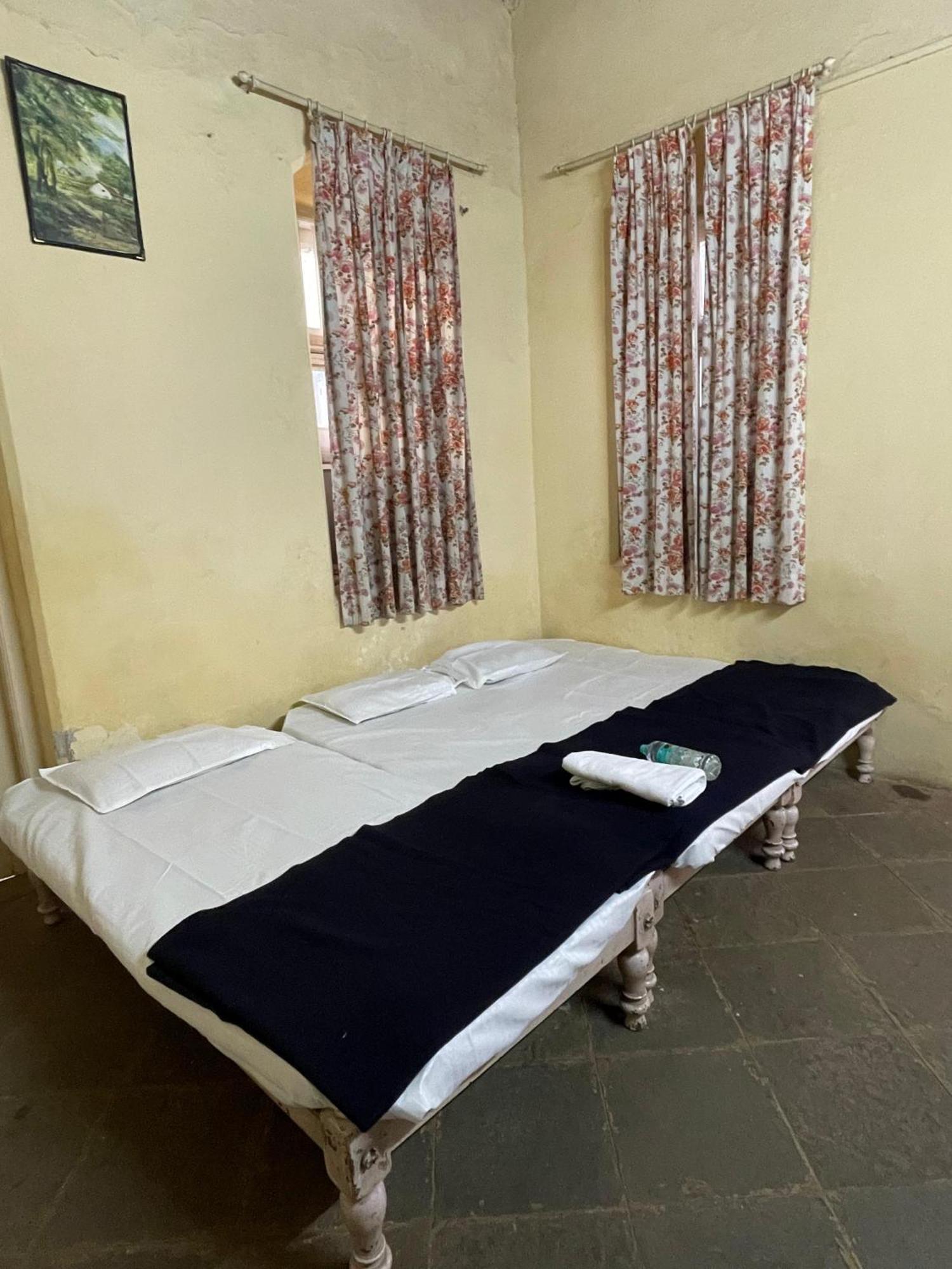 The Imperial Heritage II 2 Minutes From Station And Market II Deluxe Ac Rooms II Lonavala Bagian luar foto